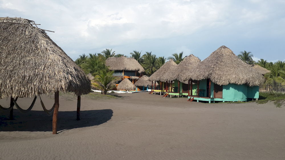 Eco-Hotel Playa Quilombo Las Lisas Exterior photo