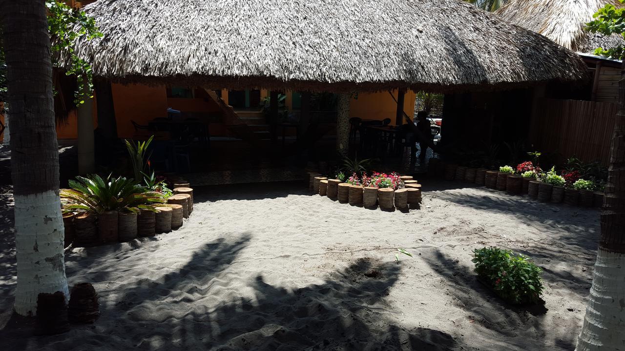Eco-Hotel Playa Quilombo Las Lisas Exterior photo