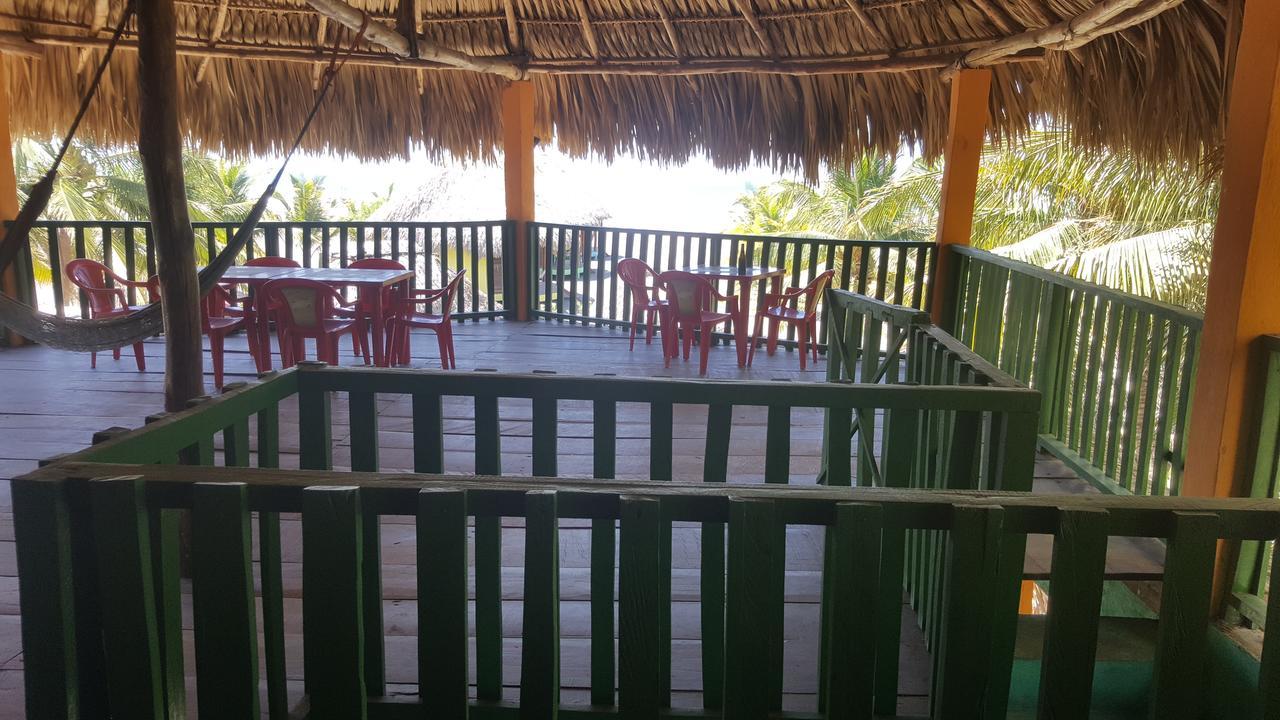 Eco-Hotel Playa Quilombo Las Lisas Exterior photo